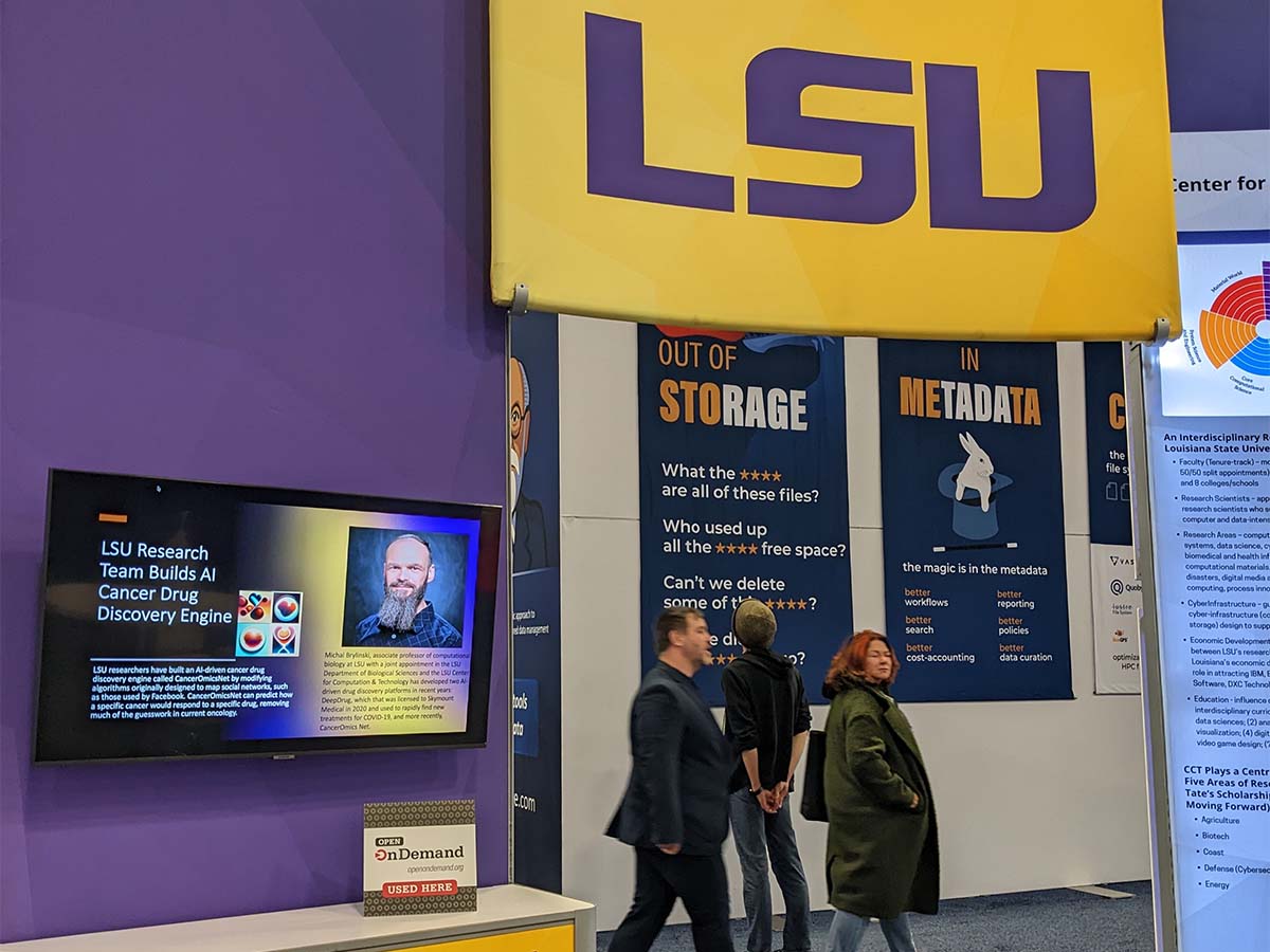 LSU booth at SC22 with Open OnDemand placard